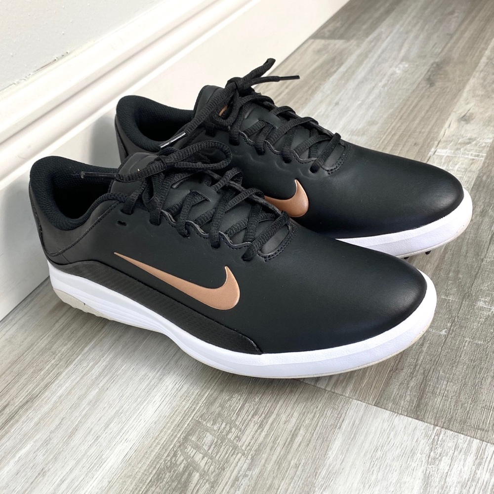 Nike Women's Vapor Sneaker Golf NWOT Size 9.5